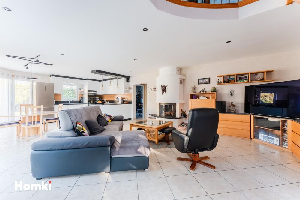 Vente Maison Maison T6 à vendre – 136 m2Loi Carrez (155 m² au sol) – La Chapelle-sur-Erdre La chapelle sur erdre