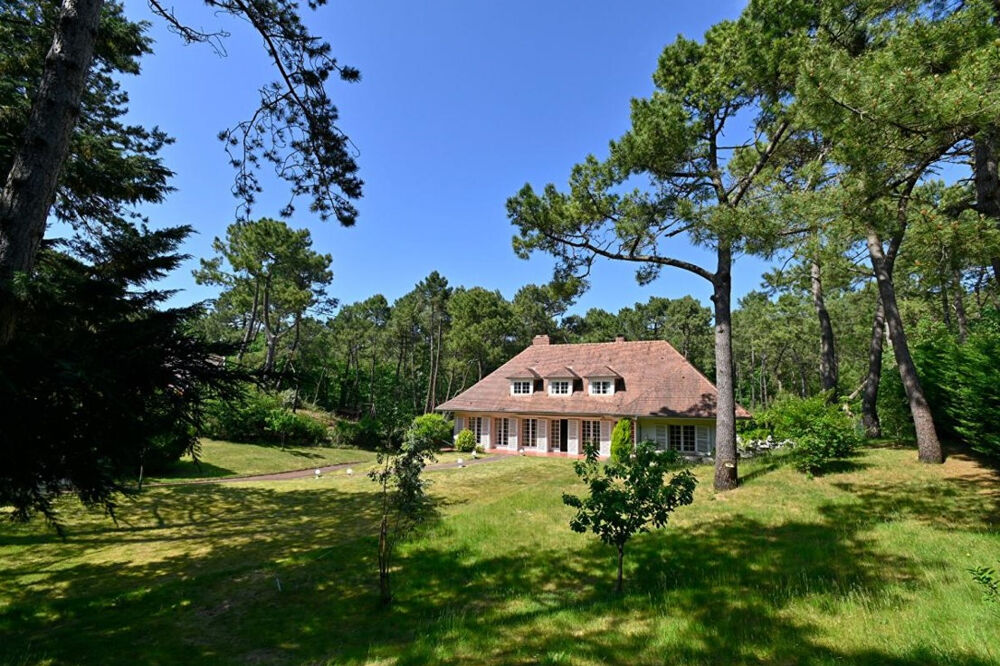 MAGNIFIQUE VILLA PROCHE DU TOUQUET