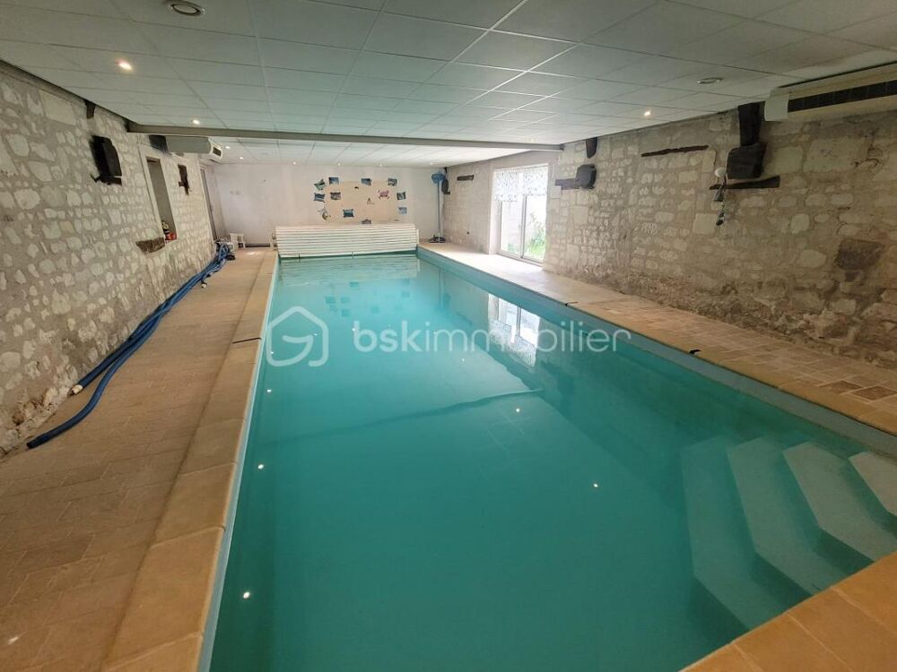 Maison de ville avec piscine intérieure