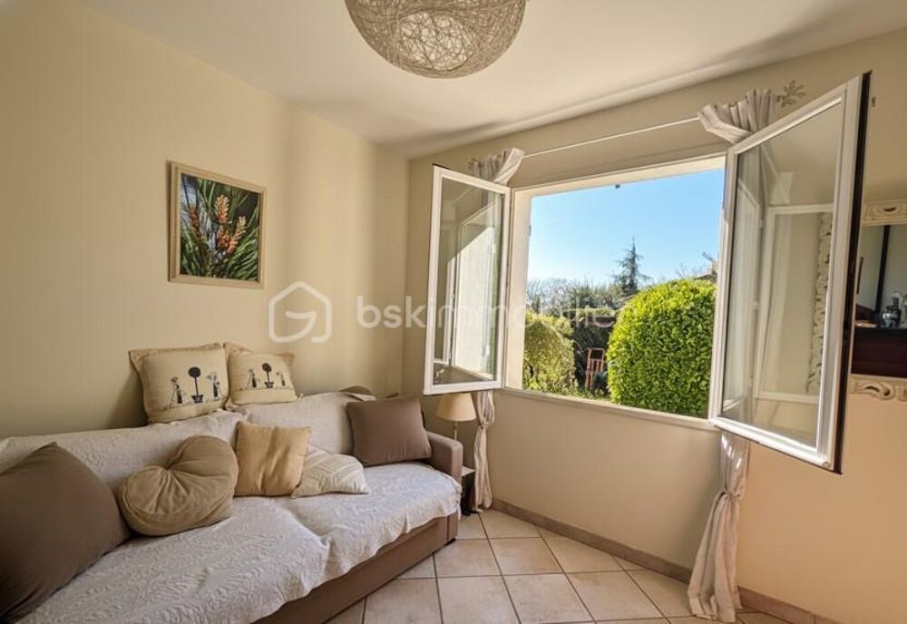 � vendre  Maison Tourrettes (83440)