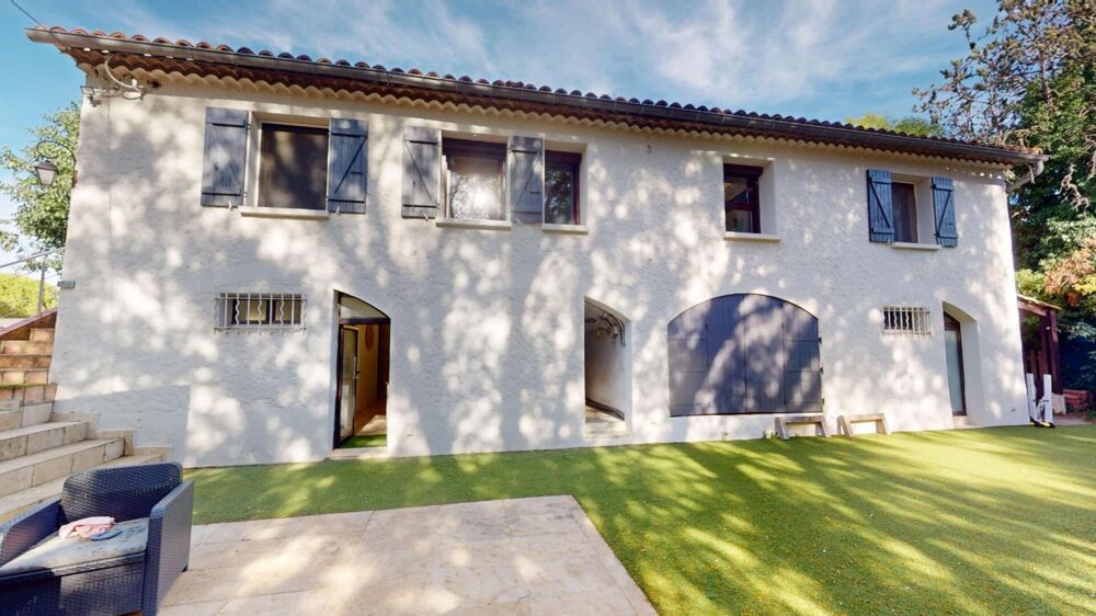 Vente Villa La MOTTE (83920) Magnanerie de caractère ; Élégance, nature et passion équestre La motte