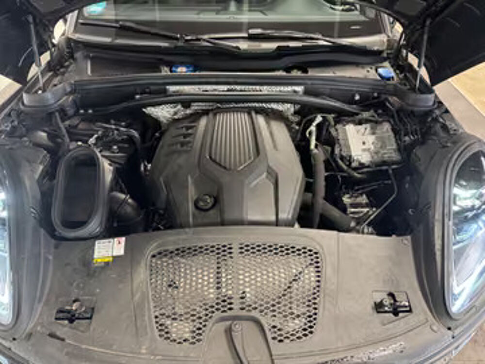 Macan 2022 occasion 33000 Bordeaux