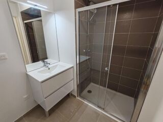  Appartement à louer 2 pièces 44 m²