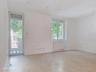  Appartement à louer 2 pièces 37 m²
