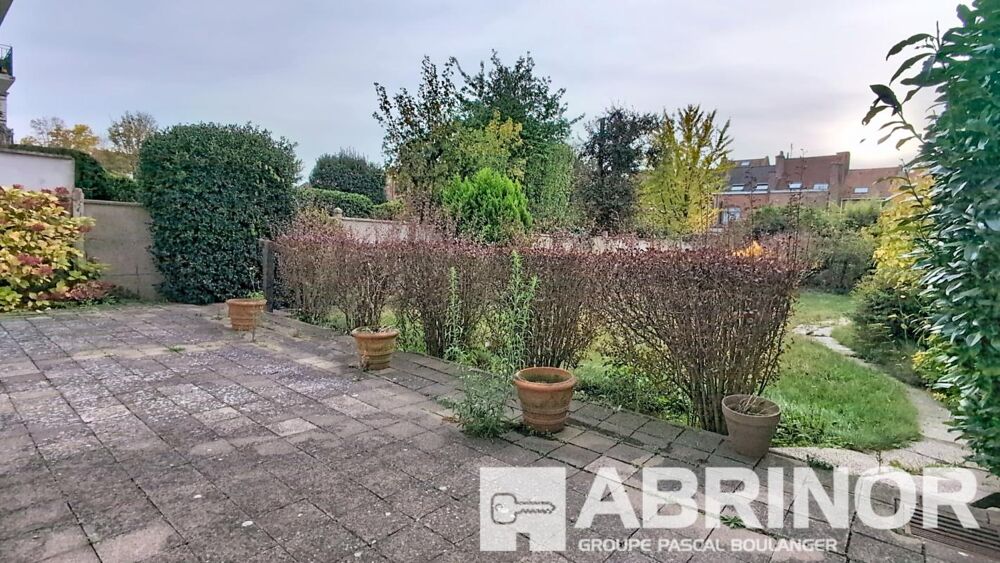 Maison de Famille 300 m2 habitables avec grand jardin sud