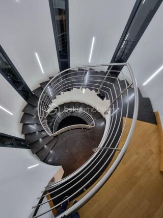  Propri�t�/ch�teau � vendre 10 pi�ces 570 m�