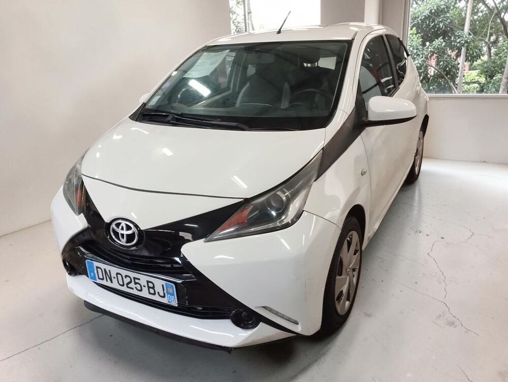 Aygo 1.0 VVT-I 69 X 5P 2015 occasion 06640 Saint-Jeannet