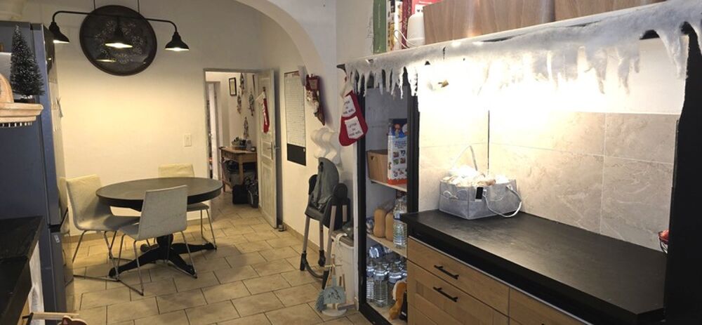Maison de village T4 de 80,6 m2 avec garage et terrasse tropézienne