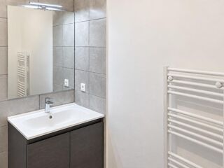  Appartement à louer 2 pièces 42 m²