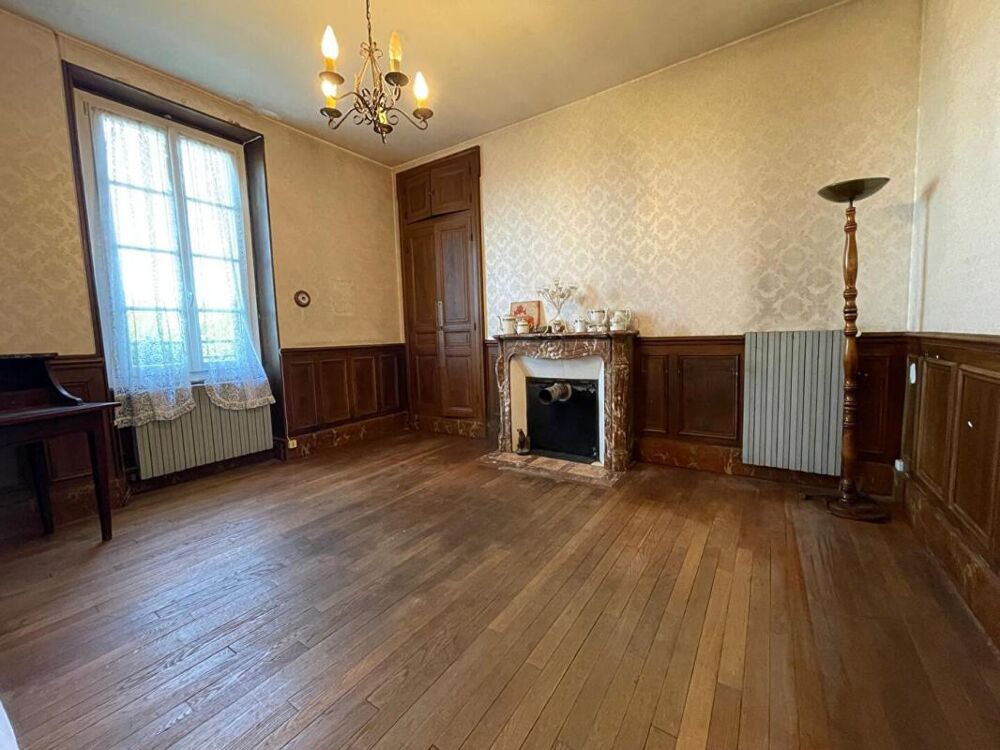 Vente Maison Belle propriété ancienne avec garages et grand terrain - Secteur calme Moussy