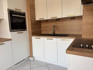  Appartement à louer 3 pièces 78 m²