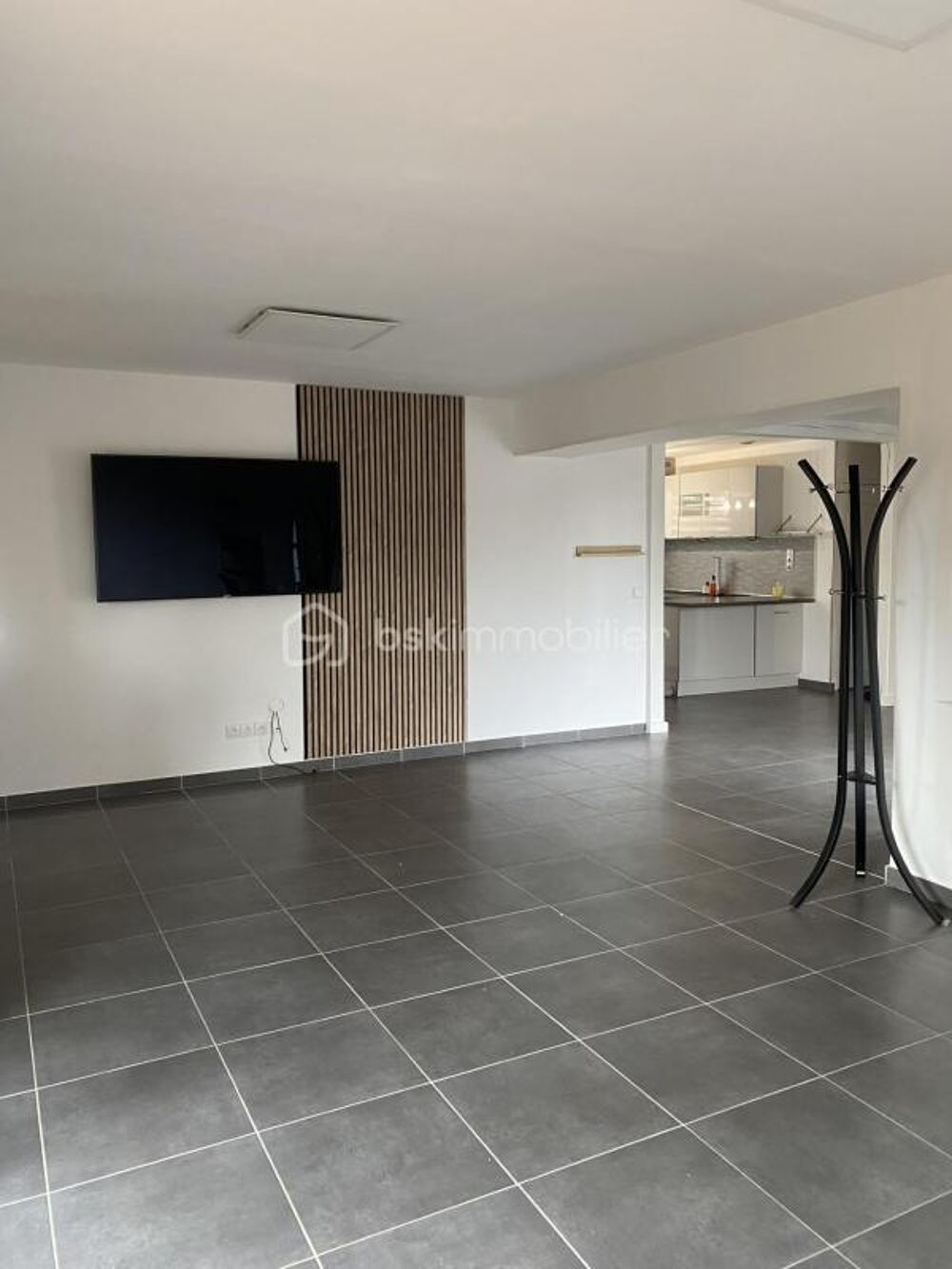 Secteur DREUX - Maison familiale de plain-pied avec sous-sol total - 3 chambres - Terrain de 721 m²