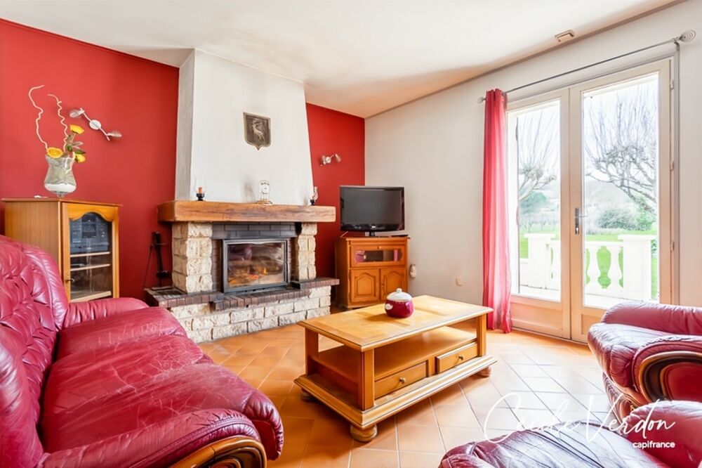Maison 7 pièces avec piscine et dépendance à vendre à LAMONZIE SAINT MARTIN (24)