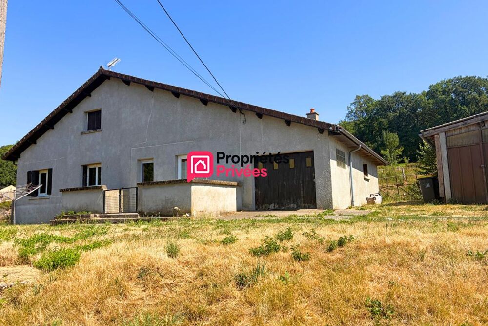 Vente Maison Maison 7 pièces de 140m² et  1748m² de terrain avec dépendances Manzat 63410 Manzat