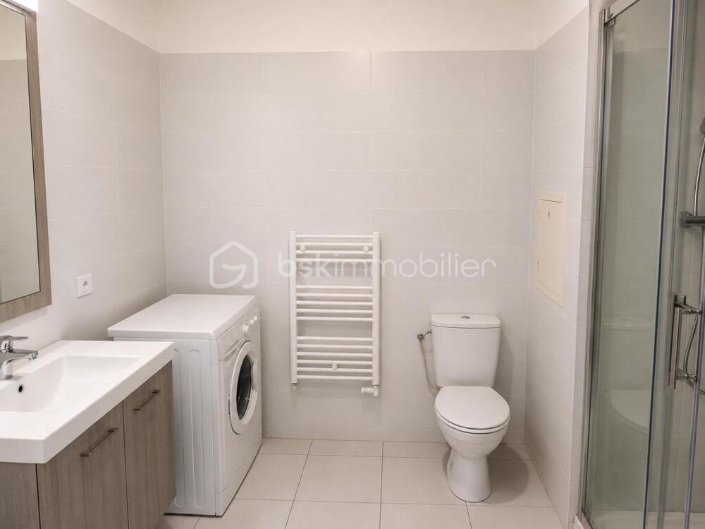 Vente Appartement Appartement de 45 m² avec parking en sous-sol / Dernier étage avec vue panoramique Villejuif
