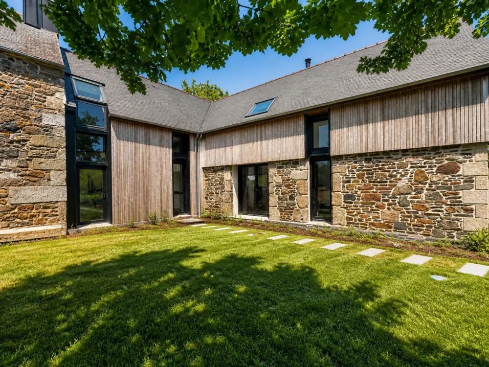 Maison de 7 pièces de 184 m² à Gurunhuel