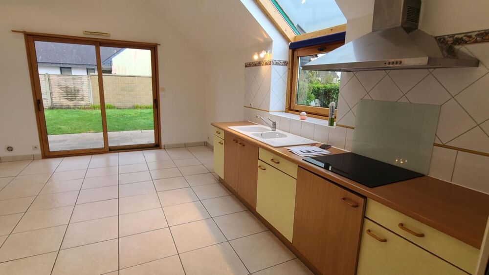 Maison Plougonven 5 pièce(s) 105 m2