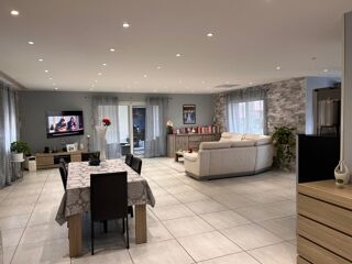  Villa � vendre 6 pi�ces 205 m�