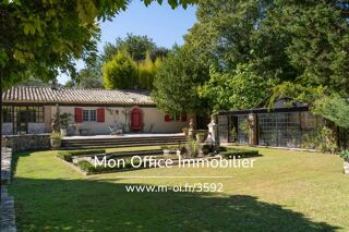  Propriété/château à vendre 8 pièces 270 m²