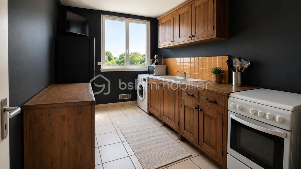 Appartement F3 - 67 m2 - 2 chambres - cave et parking