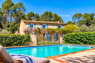  Villa à vendre 8 pièces 227 m²