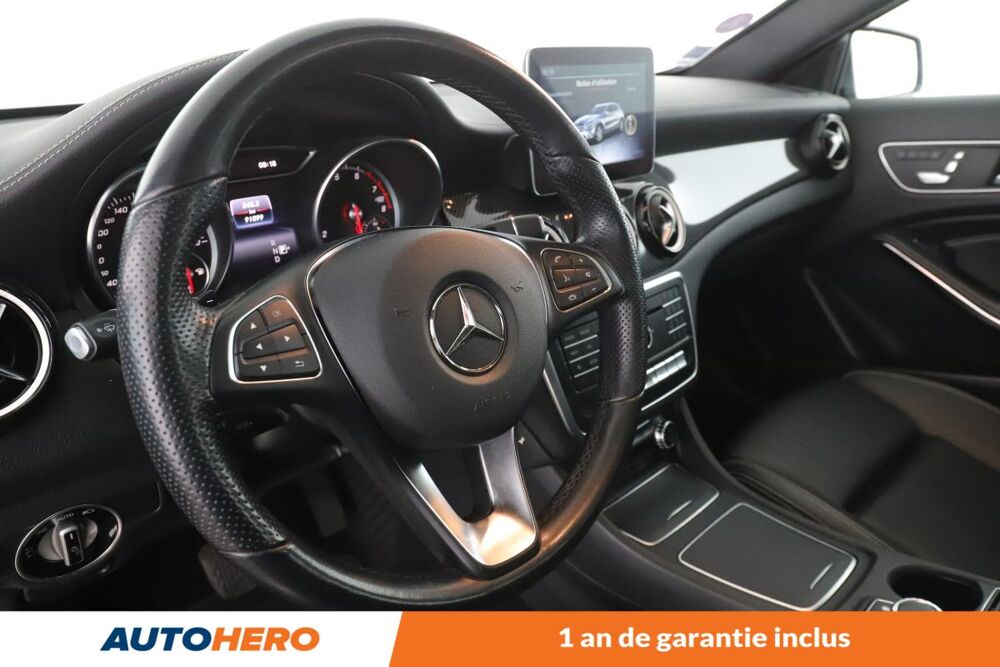 Classe GLA 200 Starlight Edition 7G-DCT 156 ch 2019 occasion 92130 Issy-les-Moulineaux