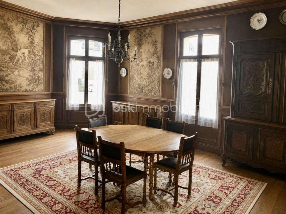 ÉCLARON  MAISON DE MAÎTRE 293 M²  7 CHAMBRES  DÉPENDANCES  FORT POTENTIEL