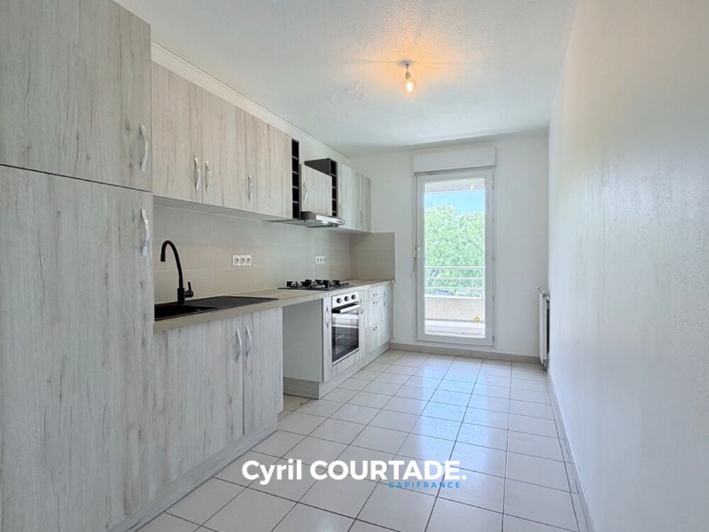 Nîmes, Dpt Gard (30), Appartement de 101 m² lumineux, entièrement rénové - Terrasse 8 m²