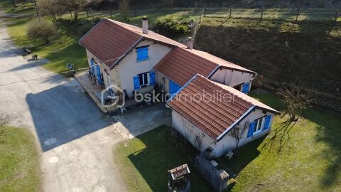   Domaine avec maison + gare + 2 dpendances + terrain  btir Maison - 5 pice(s) - 727 m