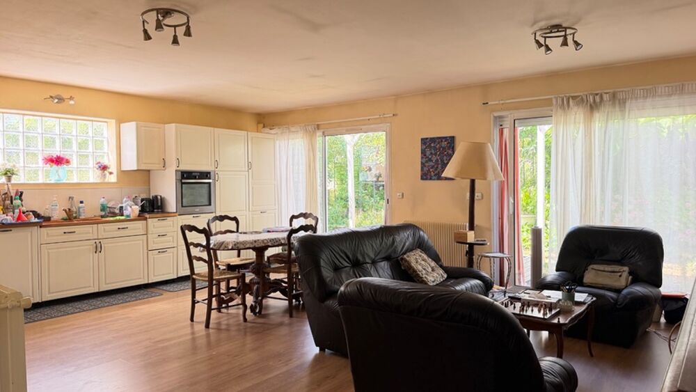 Vente Maison Maison 5 pièces 108m2 PESSAC Haut Brion vue exceptionnelle - Dépendances Pessac