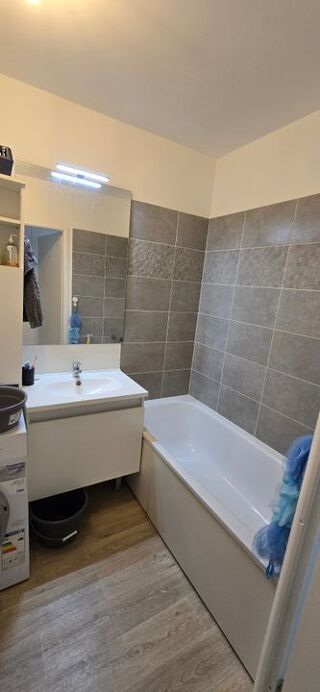  Appartement � louer 4 pi�ces 83 m�