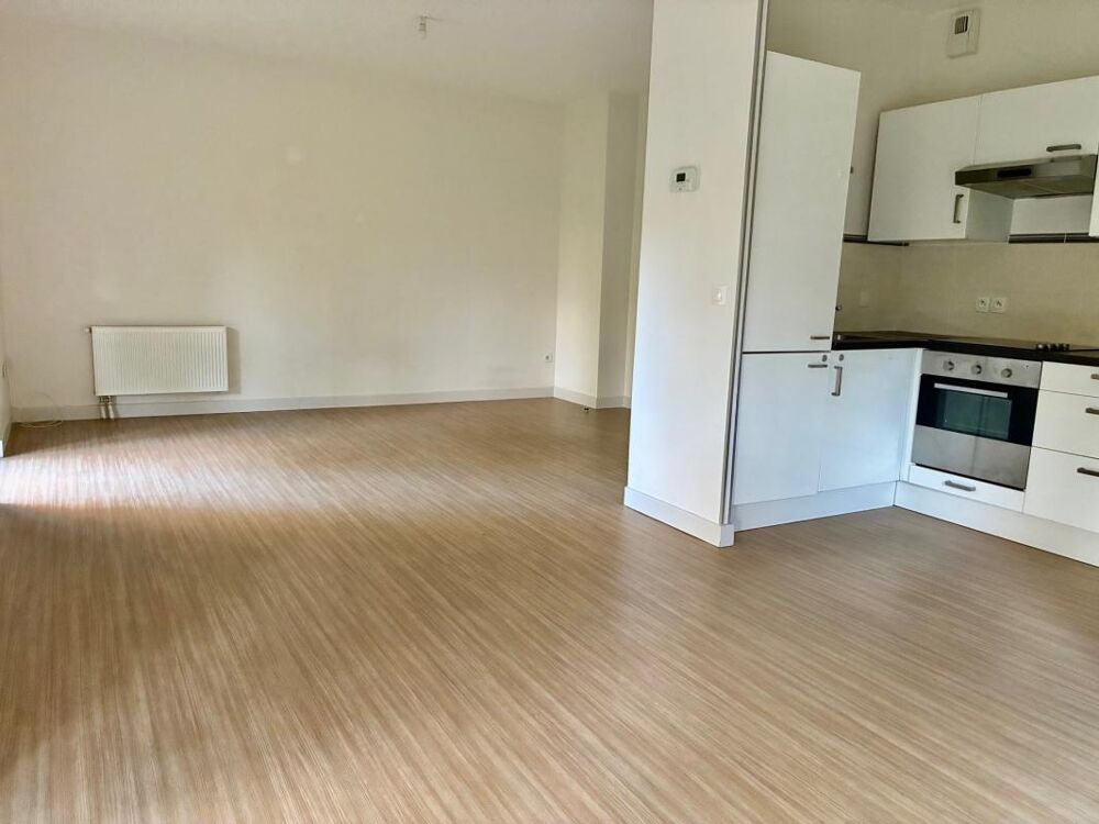 T4 84 M² AVEC TERRASSE PARKING COUVERT+ PARKING CLOS ET CAVE