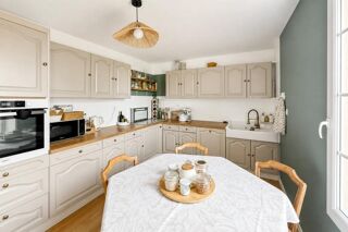  Propriété/château à vendre 5 pièces 134 m²