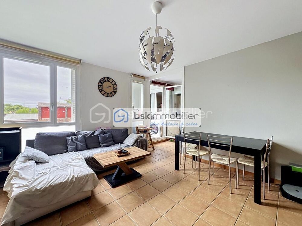 Vente Appartement ? CORBEIL-ESSONNES (91) - Rive droite · Place Saint-Léonard Beau 3 pièces lumineux, balcon, parking - résidence gardée, charges Corbeil essonnes