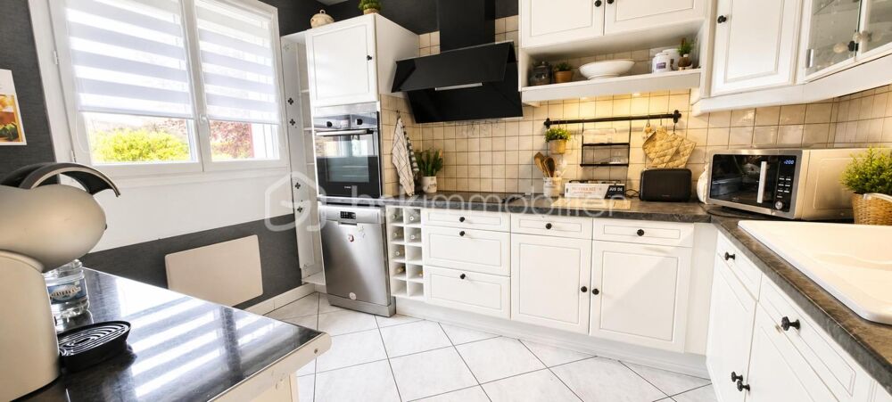 Vente Maison Maison 107 m2 - PLAIN-PIED - 4 chambres - garage double et jardin Saint germain les corbeil
