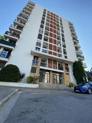  Appartement à louer 2 pièces 31 m²