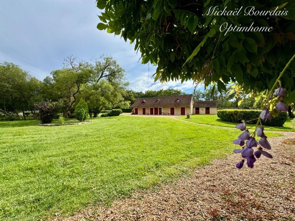 Vente Propriété/Château Propriété en campagne – Maison rénovée, gîtes, 7,5 ha avec installations équestres et nombreuses possibilités La fleche