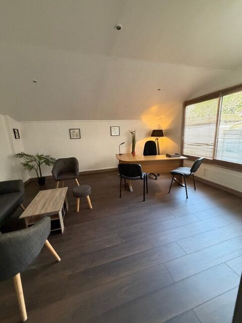 BORDEAUX CENTRE – BUREAUX MEUBL&Eacute;S ET &Eacute;QUIP&Eacute;S DANS UN ESPACE PROFESSIONNEL RECONNU 1260 33000 Bordeaux