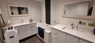  Immeuble � vendre 10 pi�ces 210 m�