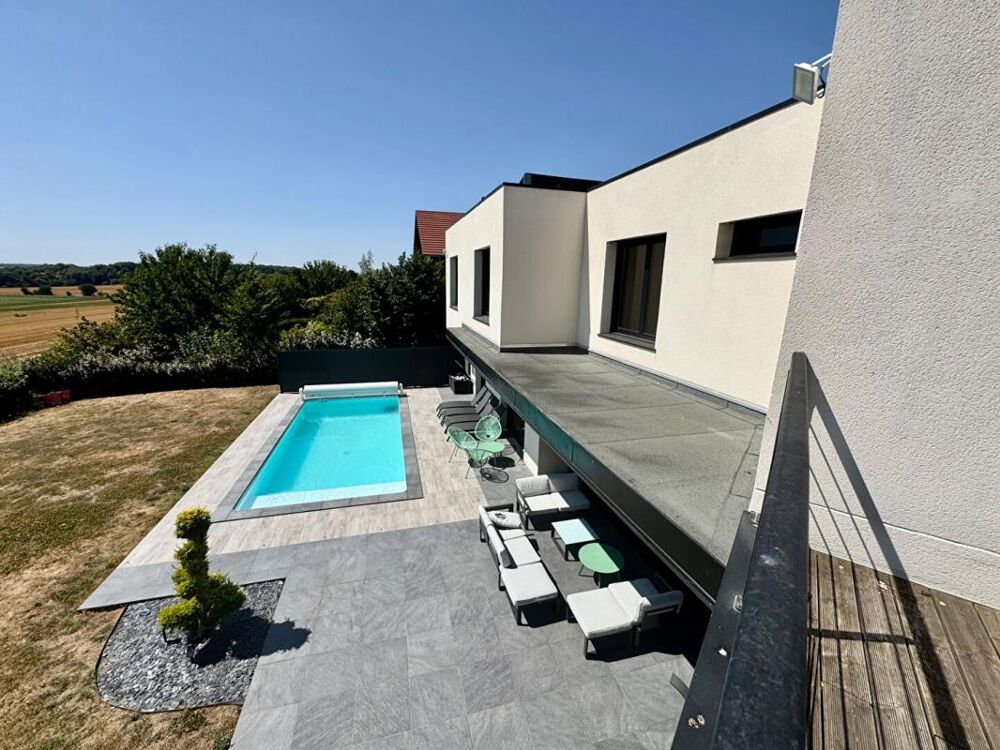 Maison 7 pièces 277 m² · à Sains en Amienois · 277 m² · 958 000 €