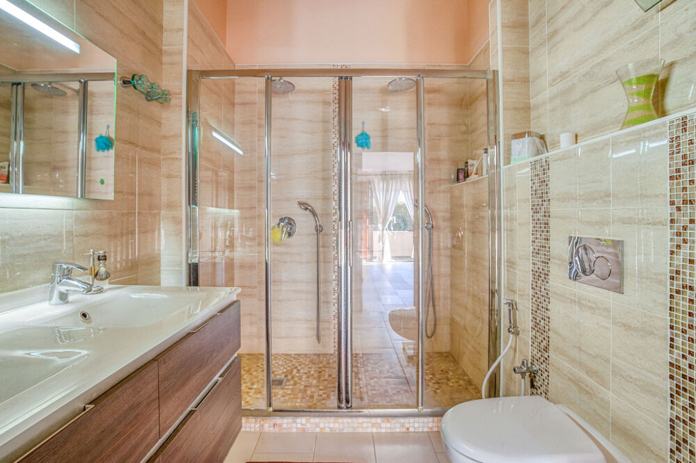 Maison VIRY-CHATILLON - GRAND PARIS - 12 pièce(s) 5 chambres 350m²