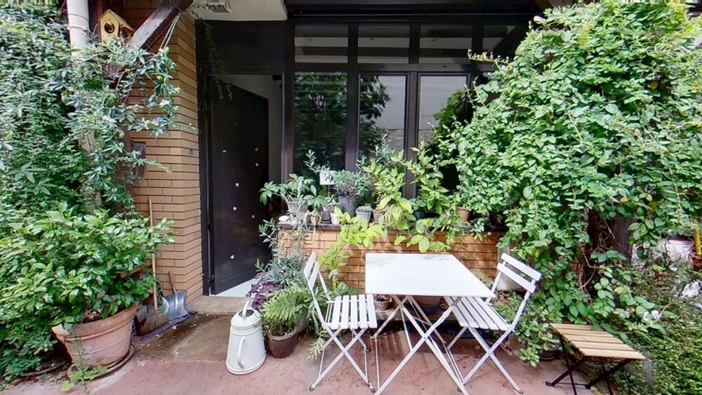 Vente Appartement EXCLUSIVITÉ – Triplex de charme de 68 m² – Quartier des Coutures, à 350 m du métro Robespierre Bagnolet