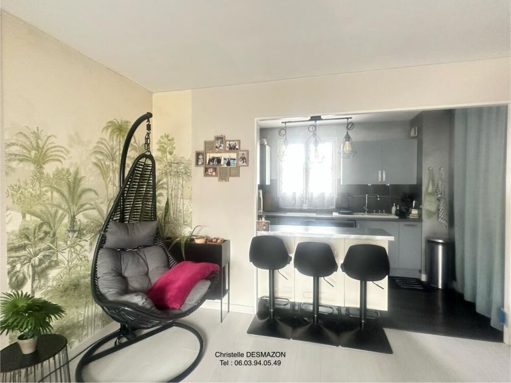 Vente Appartement GRAND APPARTEMENT F3 BOISPARISIS AVEC PLACE DE PARKING Villeparisis