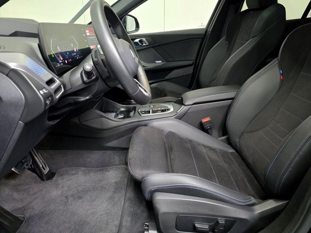 S&eacute;rie 1 d M Sport *Pano*ACC*360*HuD* 2025 occasion 33700 Merignac