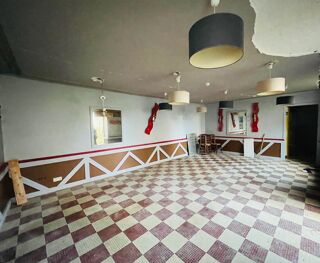  Immeuble à vendre 15 + pièces 300 m² Plumeliau