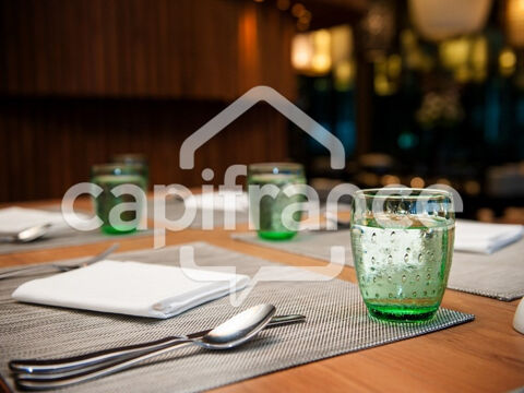   Dpt Savoie (73),  AIX LES BAINS  Restaurant 250 M² - Terrasse- 2 Salles 