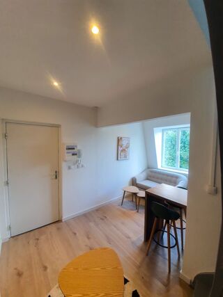  Appartement à louer 2 pièces 30 m²