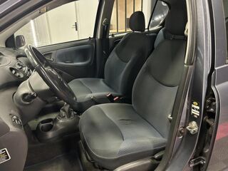 Yaris 1.4 D-4D 75CV 2005 occasion 74330 Poisy