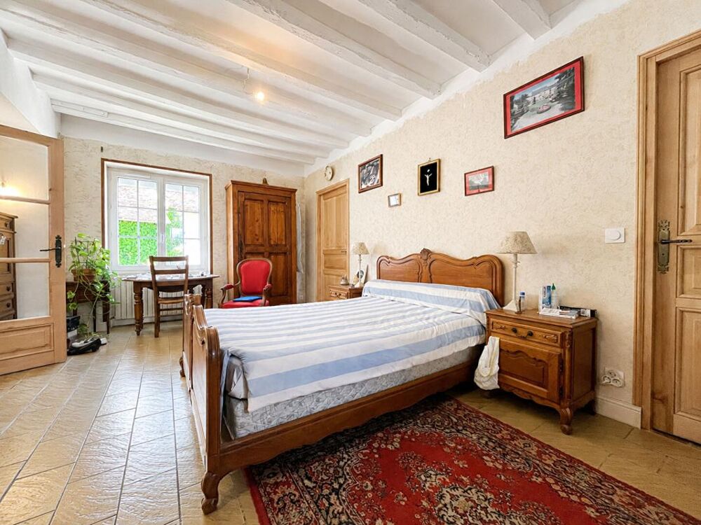 Vente Maison Maison à 5 min de Levroux 9 pièce(s) 290 m2 Levroux