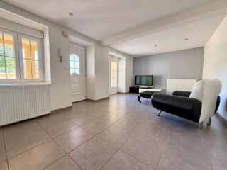  Maison à vendre 6 pièces 2115 m²
